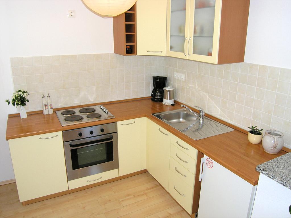 Apartments Dagmar Krk Town Kültér fotó