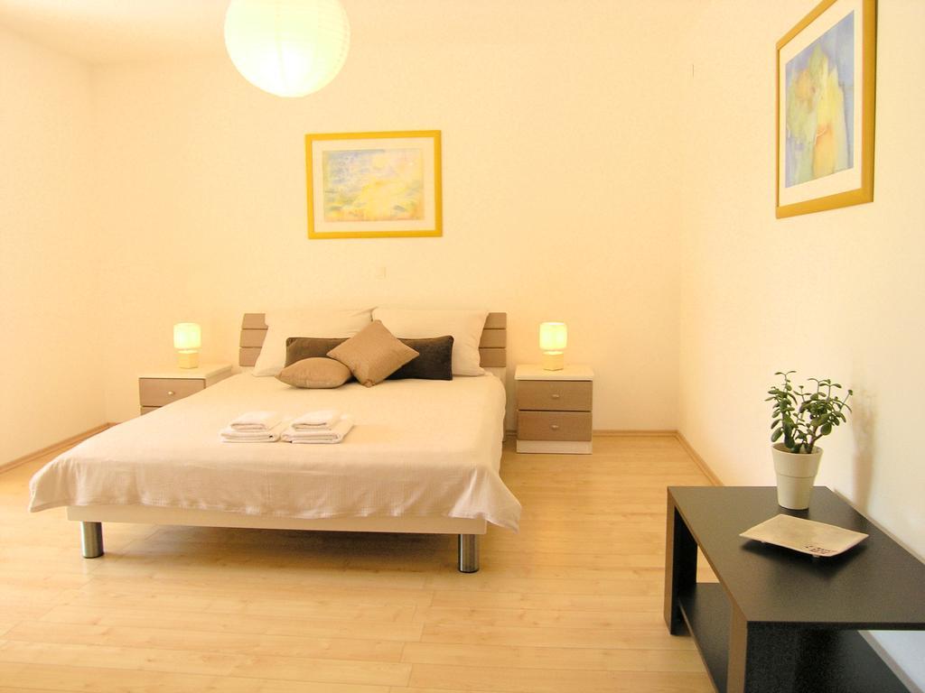 Apartments Dagmar Krk Town Kültér fotó