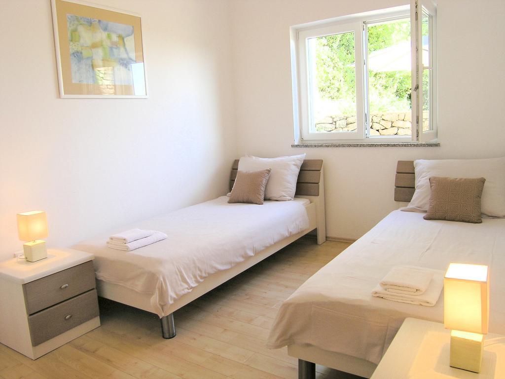 Apartments Dagmar Krk Town Kültér fotó